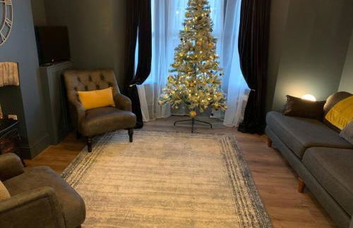 No 11, Fishguard, Ideal for beach, coastal path and town! - Photo 24