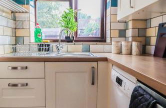 Spacious 1 bed flat-FREE Parking - Foto 12