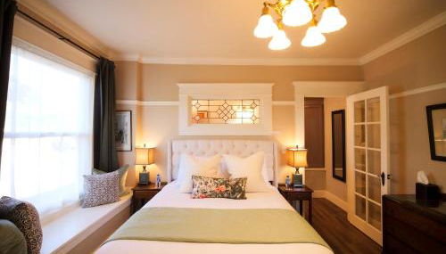 RedTail Inn - 3 Suites Sleeps up to 12 - Foto 1