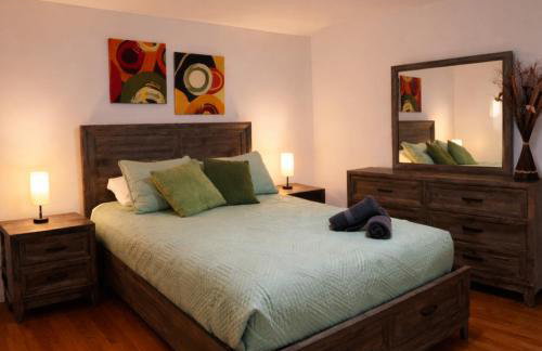 Luxury 5BR Retreat - Hot Tub - Game Room - 2 Fire Pits - Foto 27