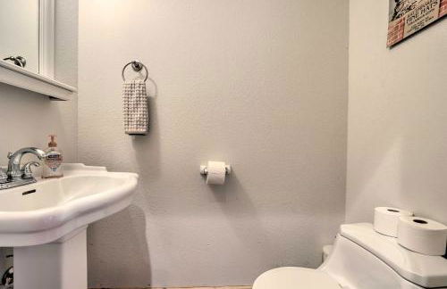 Private Dock Waterfront Gem on Lake of the Ozarks - Foto 27