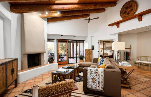 Exclusive Boulders Retreat near Downtown Cave Creek hiking scenic views. - Foto 2