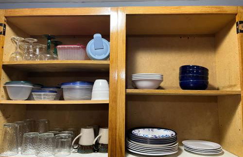 Just Like Being at Home- Newly Renovated Unit - Foto 15