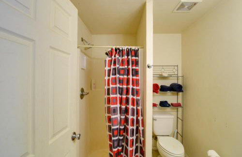 Walk to Trails and Butte Creek Cozy Retreat with Deck - Foto 12