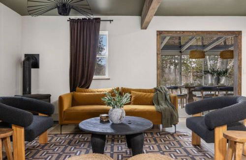 Lakefront Retreat, Mins to Dtown, Firepit, Hot Tub, Pet friendly! - Foto 20