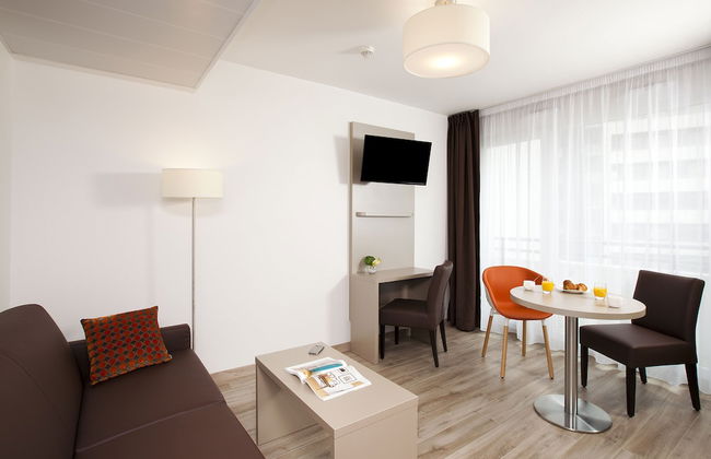 Residhome Paris Rosa Parks - Photo 12