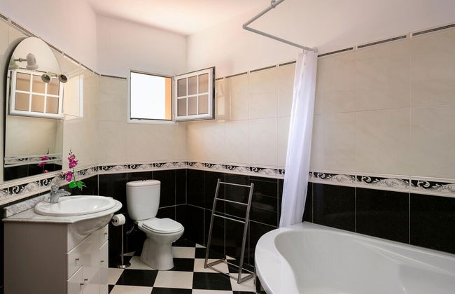 Sea View Villa by Homie - Foto 14