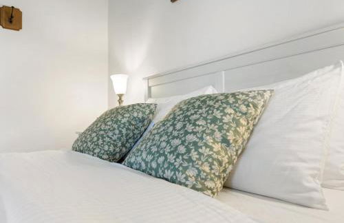 Convenient & Inviting - Fully-Equipped 2BD Condo - Foto 34