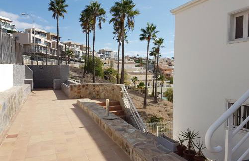 Views, international channels, A-C, pool, bar - Foto 33