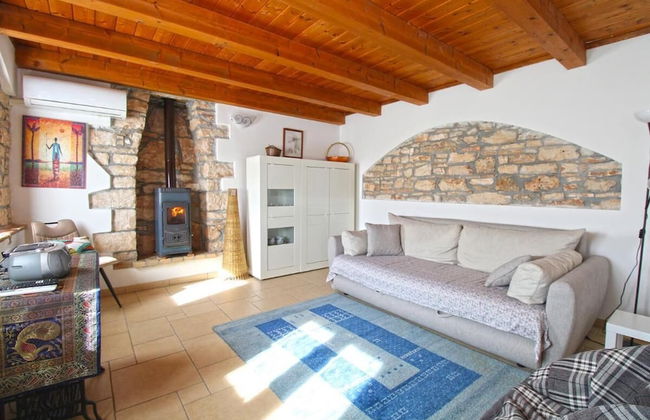 Charming House With Garden and BBQ in Galizana - Photo 12