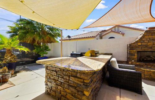 Ultimate Vacation: A Luxurious Oasis with a Pool! - Foto 34