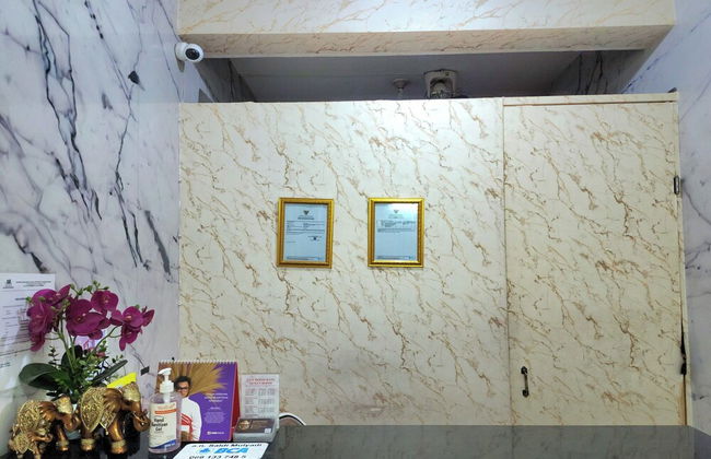 Queen Room 2 @ Grand Center Point Apartment - Photo 6