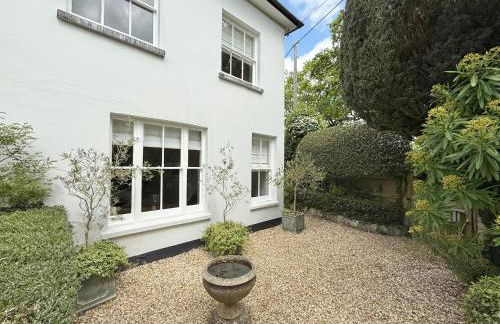 Tranquil Seaside Cottage by NewFo - Photo 6