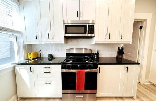 Trendy and Stylish 3BR Uptown Duplex - Foto 10