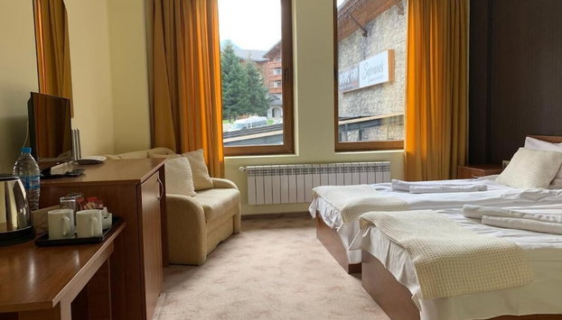 Room-granat Double Room 1- Next to Gondo - Foto 4, Zimmer