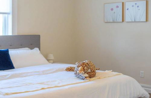 Tower Grove Park 4BR Home with Garage ABODEbucks - Photo 21