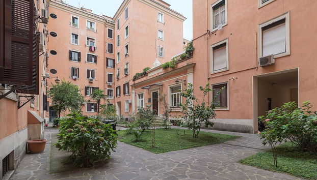 GuestHost - Piramide & Testaccio Design Flat - Photo 2, Primary image