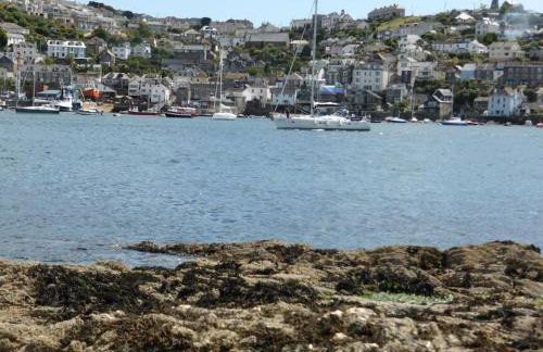 Gamekeeper's Cottage within historic Tregrehan Garden - Foto 10