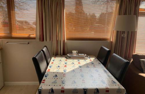 Dartmouth 2 Bed Detached Chalet 144 Norton Park - Foto 14