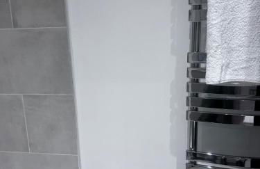 The Sunrise Den-Lovely 2 bedroom apartmentParking - Foto 11