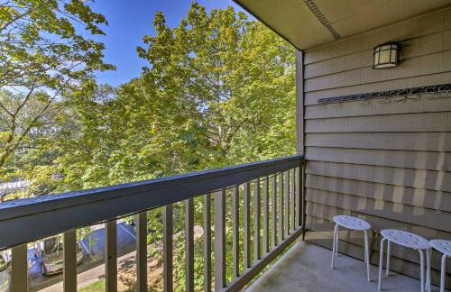 Heart of Seattles Suburbs! Family-Friendly Condo - Foto 4