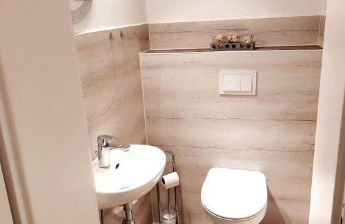 zentrale Ferienwohnung - direkt am See und in Schlossnähe - Photo 19