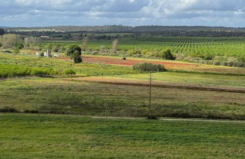 Refúgio sobre a paisagem alentejana - Foto 9