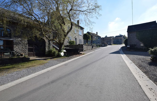 Beautiful Cottage in Malempre With Fenced Garden - Photo 32