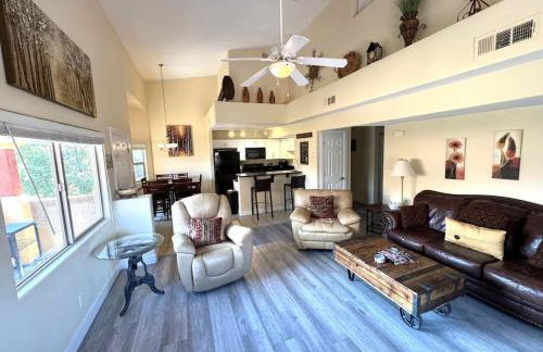 Bright and Spacious 2 Story Condo - Foto 1