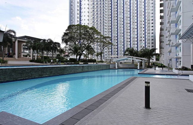 Grass Residences - Condo - Photo 18