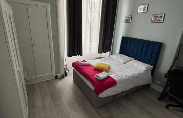 Grange Lone entire apartment with two double beds - Foto 3