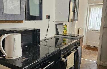 Contractors Corporate Charress House, 6 Bedrooms - Foto 4