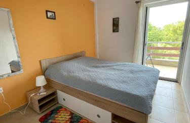 Seaview Lovely One bedroom holiday apartment - Photo 2