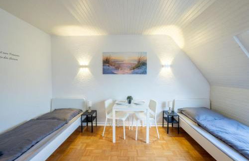 Monteurwohnung-fuer-6-Personen-2OG-6-Betten-in-Ahrensburg-Naehe-Hamburg-AGGE3701 - Foto 10