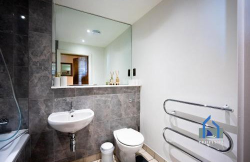 Central Manchester City Apartment - Next To AO Arena - With Parking - Foto 20