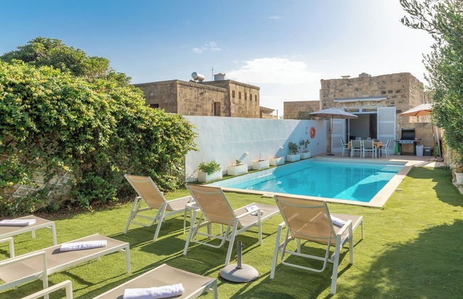 Ta'patee Pool Farmhouse in Gozo - Foto 1