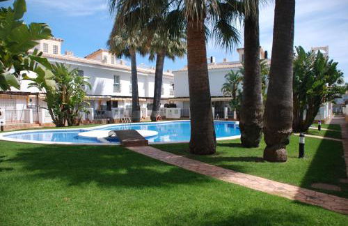 Magnífico Adosado con Piscina en Urb. Palm Beach - Foto 2