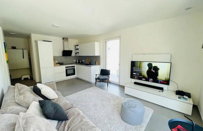 New Studio in Belair with balcony - Photo 2