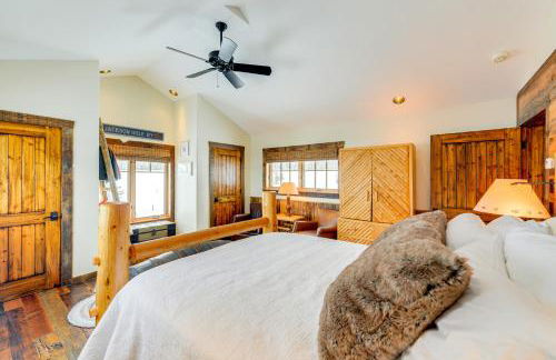 The Barn at Dancing Deer Ranch in Bedford - Photo 22