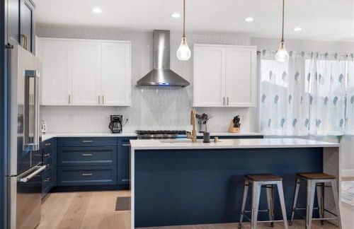 New House with Chef's Kitchen and Spa-like Suite - Foto 2