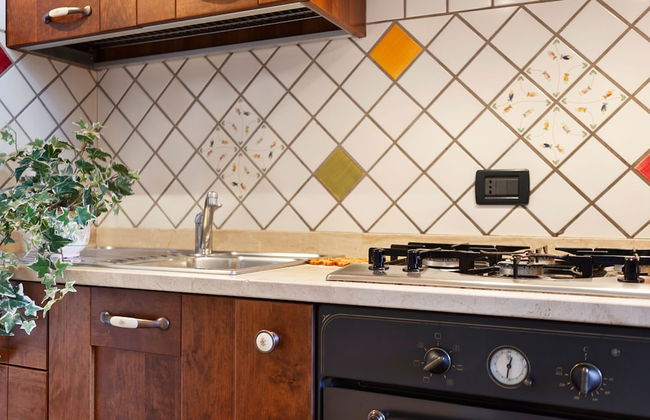 Tranquil Holiday Home in Chianni With Swimming Pool - Foto 2