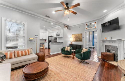 Beautiful home in Prime Loc near Beltline, Zoo and local attractions - Photo 1