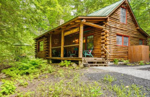 Lake and Beach Access at Lake Luzerne Cabin! - Foto 38