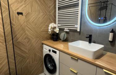 Apartament Neonowy by Apartamenty 77 - Photo 4