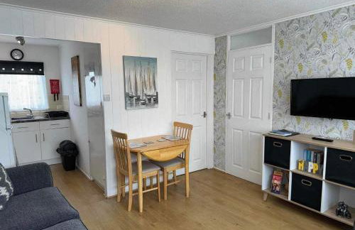 103 Sunbeach South facing 2 bed chalet M and T chalets - Foto 4