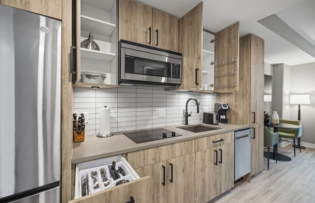 Coda on Half, a Placemakr Experience - Navy Yard - Photo 9