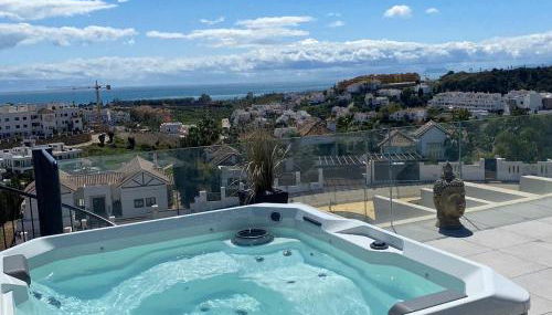 Oasis 325 New Luxury Penthouse with amazing sea view and private jacuzzi - Photo 2