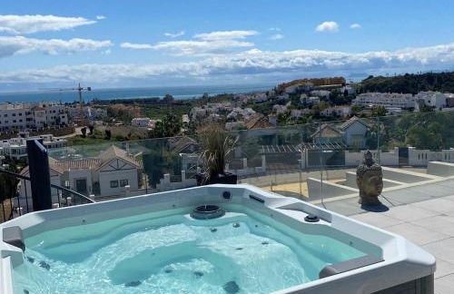 Oasis 325 New Luxury Penthouse with amazing sea view and private jacuzzi - Photo 2