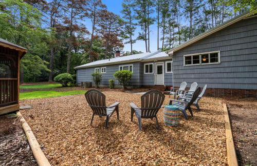 Spacious Family Home - 10 Mins to Cartersville - Photo 39