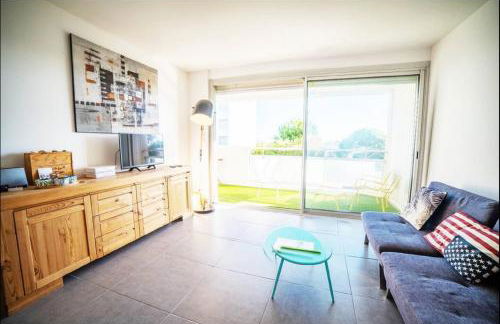 LE CALDERINI APPART - Face PLAGE WIFI et PARK Gratuit CALME - Résid Le Surcouf -TOP PROS SERVICESConciergerie La Grande Motte - Foto 3